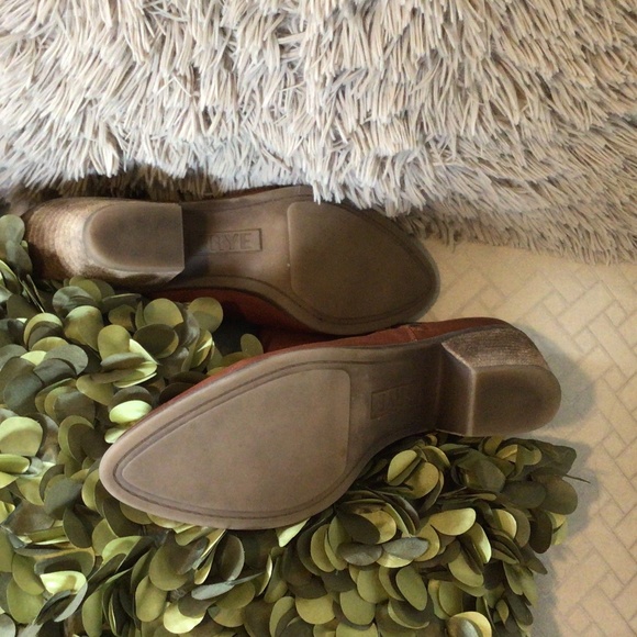 Frye Boot - Picture 6 of 8